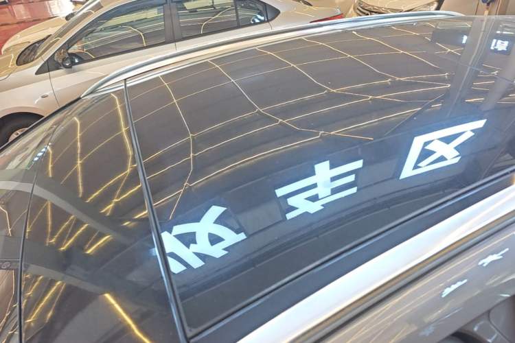 Used Mercedes-Benz GLA 2015 GLA 220 4MATIC Luxury Model Roof