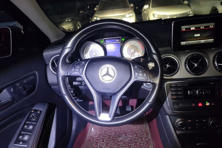Used Mercedes-Benz GLA 2015 GLA 200 Fashion Model Steering Wheel