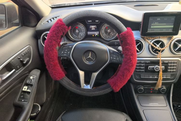 Used Mercedes-Benz GLA 2015 GLA 200 Sport Edition Steering Wheel