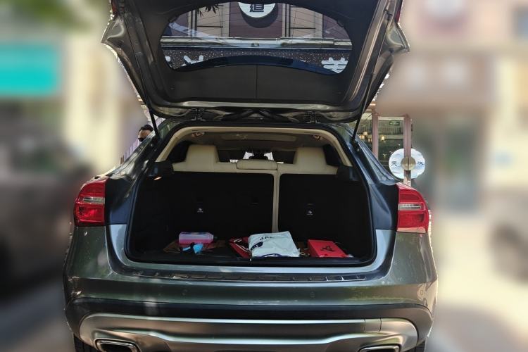 Used Mercedes-Benz GLA 2015 GLA 200 Fashion Model Trunk