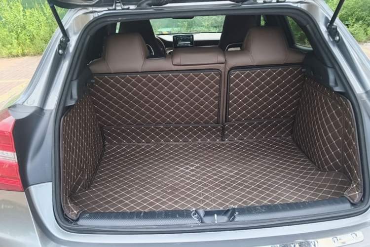 Used Mercedes-Benz GLA 2015 GLA 260 4MATIC Trunk