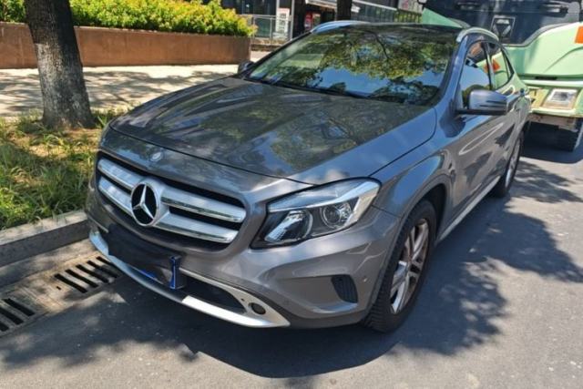 Mercedes-Benz GLA 2015 GLA 200 Sport Edition usado