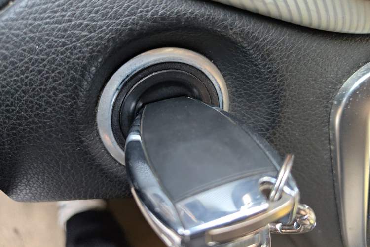 Used Mercedes-Benz GLA 2015 GLA 200 Fashion Model Vehicle Key