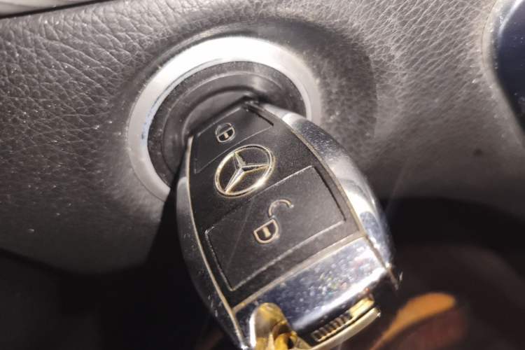 Used Mercedes-Benz GLA 2015 GLA 220 4MATIC Fashion Model Vehicle Key