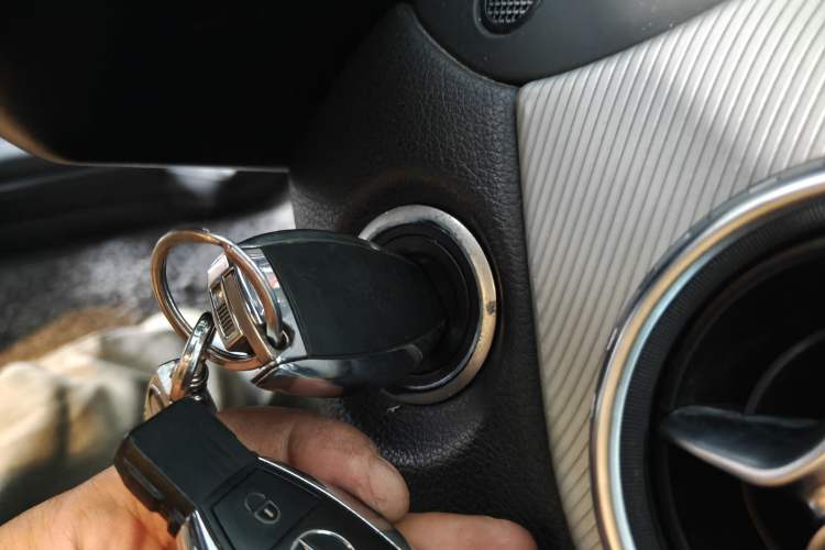 Used Mercedes-Benz GLA 2015 GLA 200 Fashion Model Vehicle Key