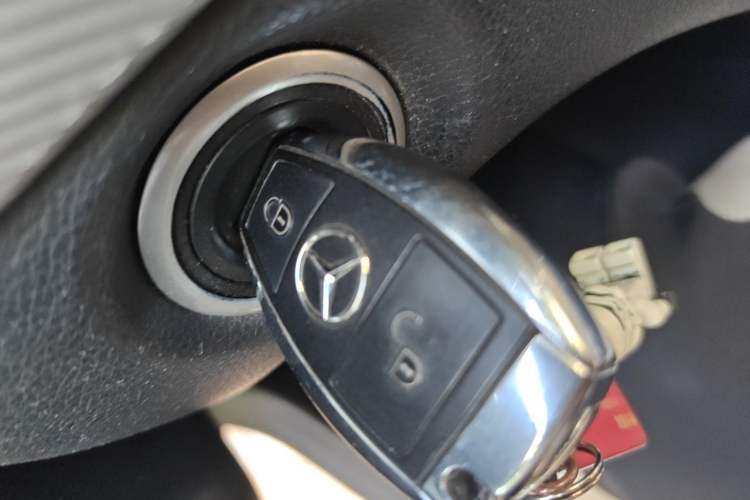 Used Mercedes-Benz GLA 2015 GLA 200 Fashion Model Vehicle Key