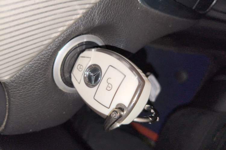 Used Mercedes-Benz GLA 2015 GLA 220 4MATIC Fashion Model Vehicle Key