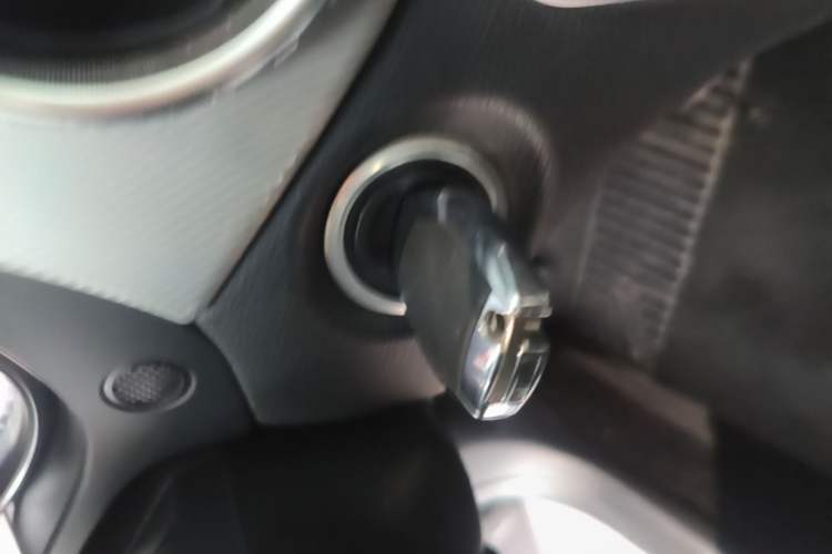 Used Mercedes-Benz GLA 2015 GLA 220 4MATIC Fashion Model Vehicle Key