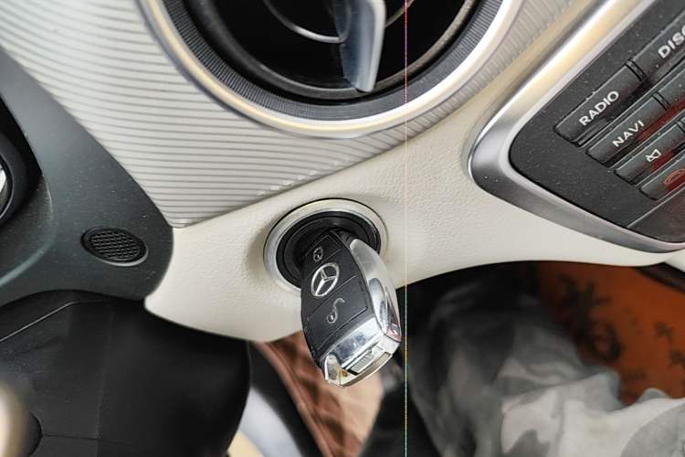 Used Mercedes-Benz GLA 2015 GLA 200 Sport Edition Vehicle Key