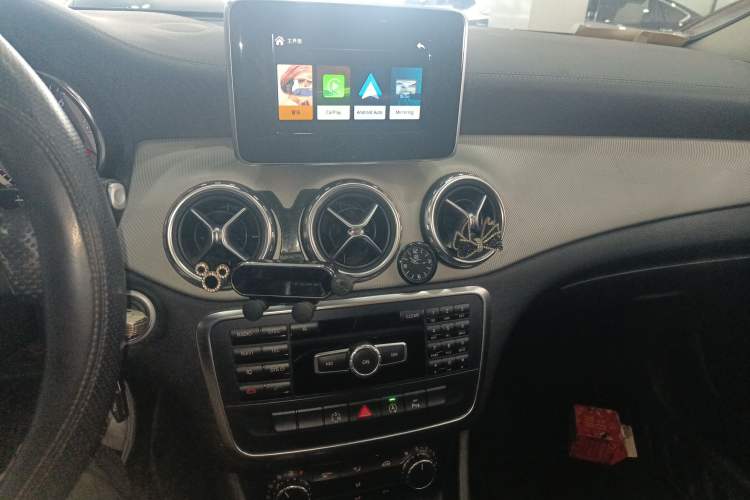 Used Mercedes-Benz GLA 2015 GLA 200 Fashion Model Audio And AC Panel