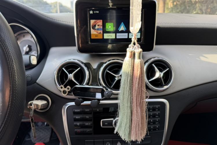 Used Mercedes-Benz GLA 2015 GLA 200 Fashion Model Interior 3