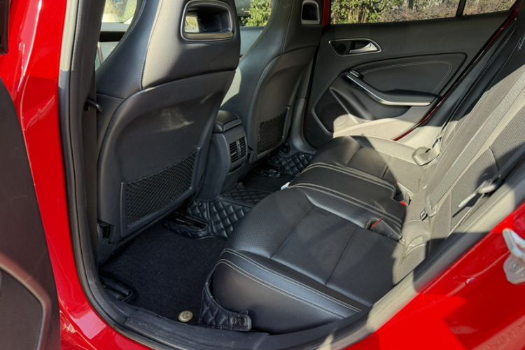 Used Mercedes-Benz GLA 2015 GLA 200 Fashion Model Interior 4