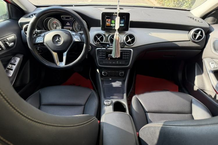 Used Mercedes-Benz GLA 2015 GLA 200 Fashion Model Interior 7