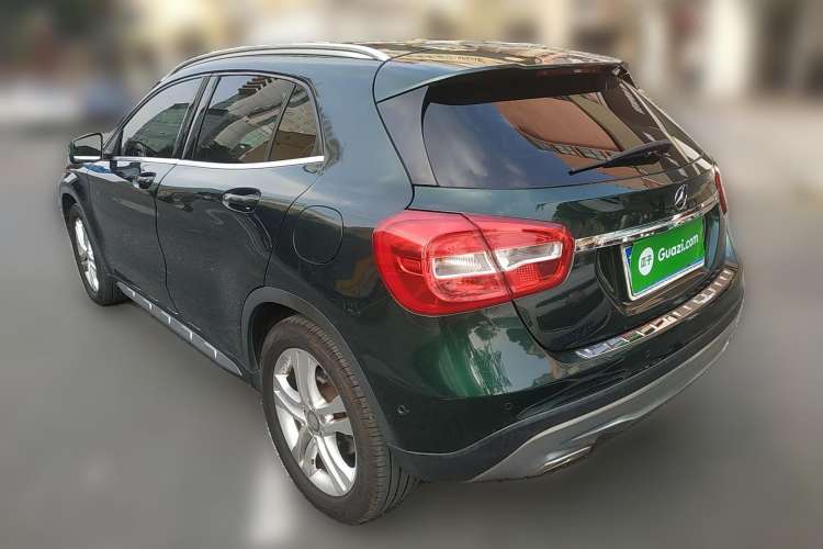 Used Mercedes-Benz GLA 2015 GLA 200 Sport Edition Rear Left 45 Deg