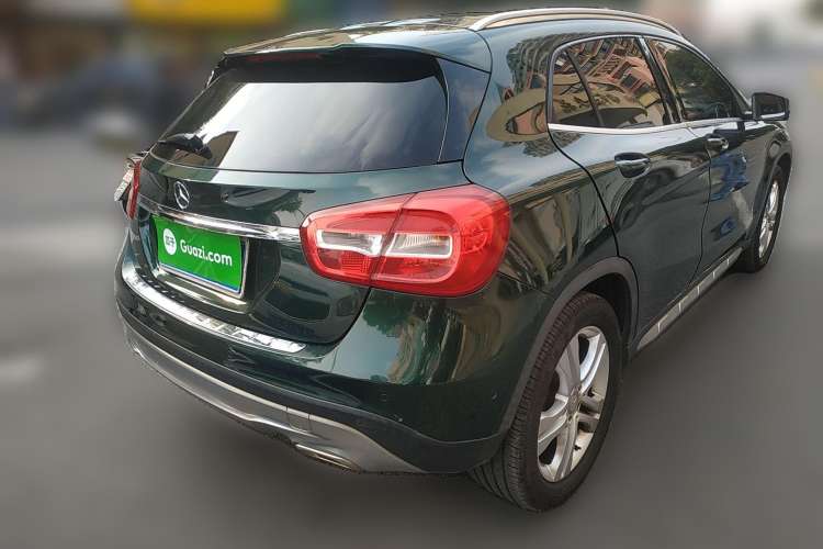 Used Mercedes-Benz GLA 2015 GLA 200 Sport Edition Rear Right 45 Deg