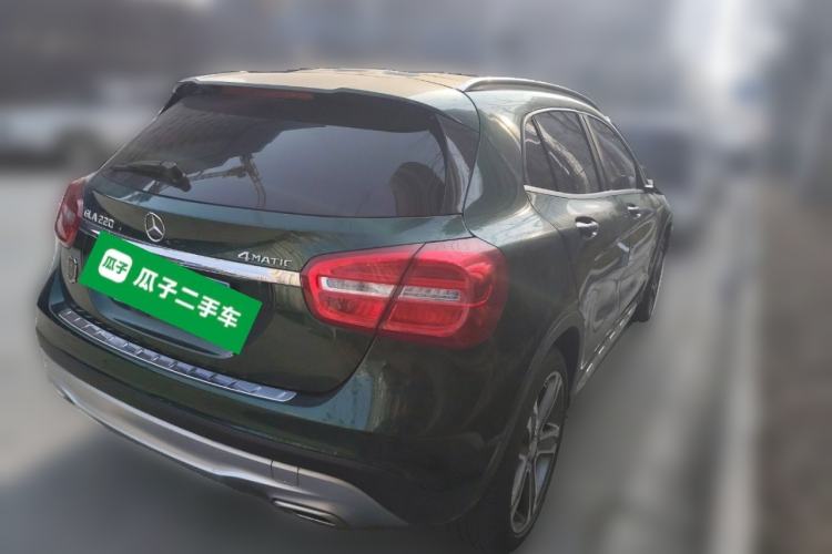Used Mercedes-Benz GLA 2015 GLA 220 4MATIC Luxury Model Rear Right 45 Deg