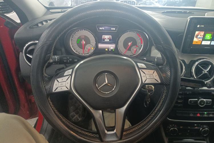 Used Mercedes-Benz GLA 2015 GLA 200 Fashion Model Steering Wheel