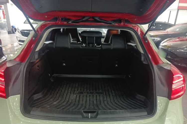 Used Mercedes-Benz GLA 2015 GLA 200 Fashion Model Trunk