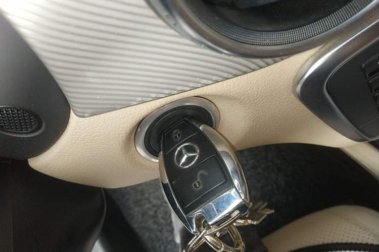 Used Mercedes-Benz GLA 2015 GLA 200 Sport Edition Vehicle Key