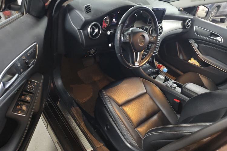 Used Mercedes-Benz GLA 2015 GLA 220 4MATIC Fashion Model Driver Seat