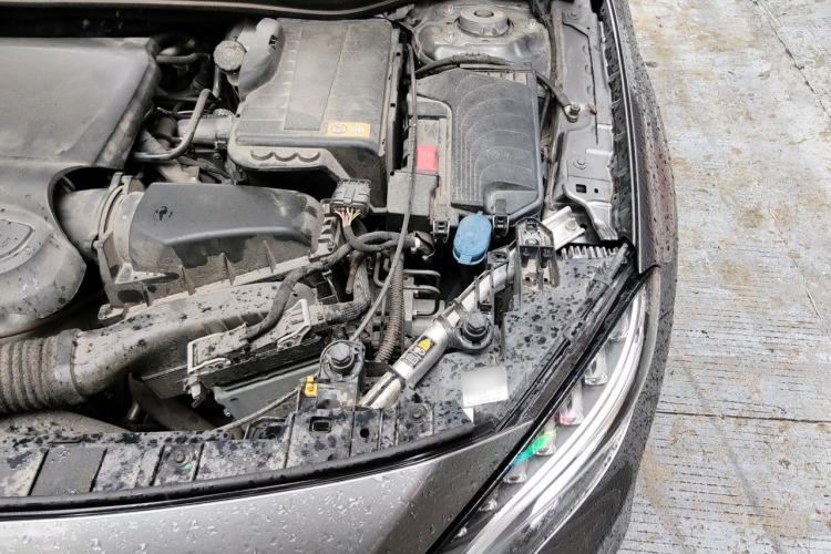 Used Mercedes-Benz GLA 2015 GLA 220 4MATIC Luxury Model Engine Bay Left