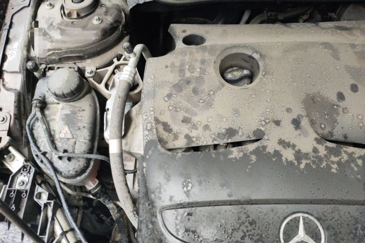 Used Mercedes-Benz GLA 2015 GLA 220 4MATIC Fashion Model Engine Bay Right