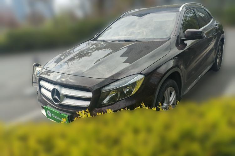 Used Mercedes-Benz GLA 2015 GLA 200 Sport Edition Front Left 45 Deg