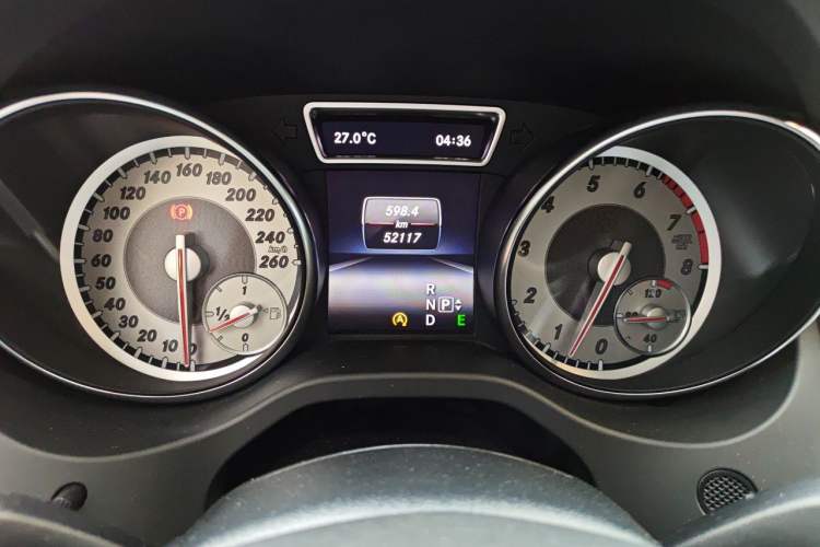 Used Mercedes-Benz GLA 2015 GLA 220 4MATIC Luxury Model Instrument Cluster