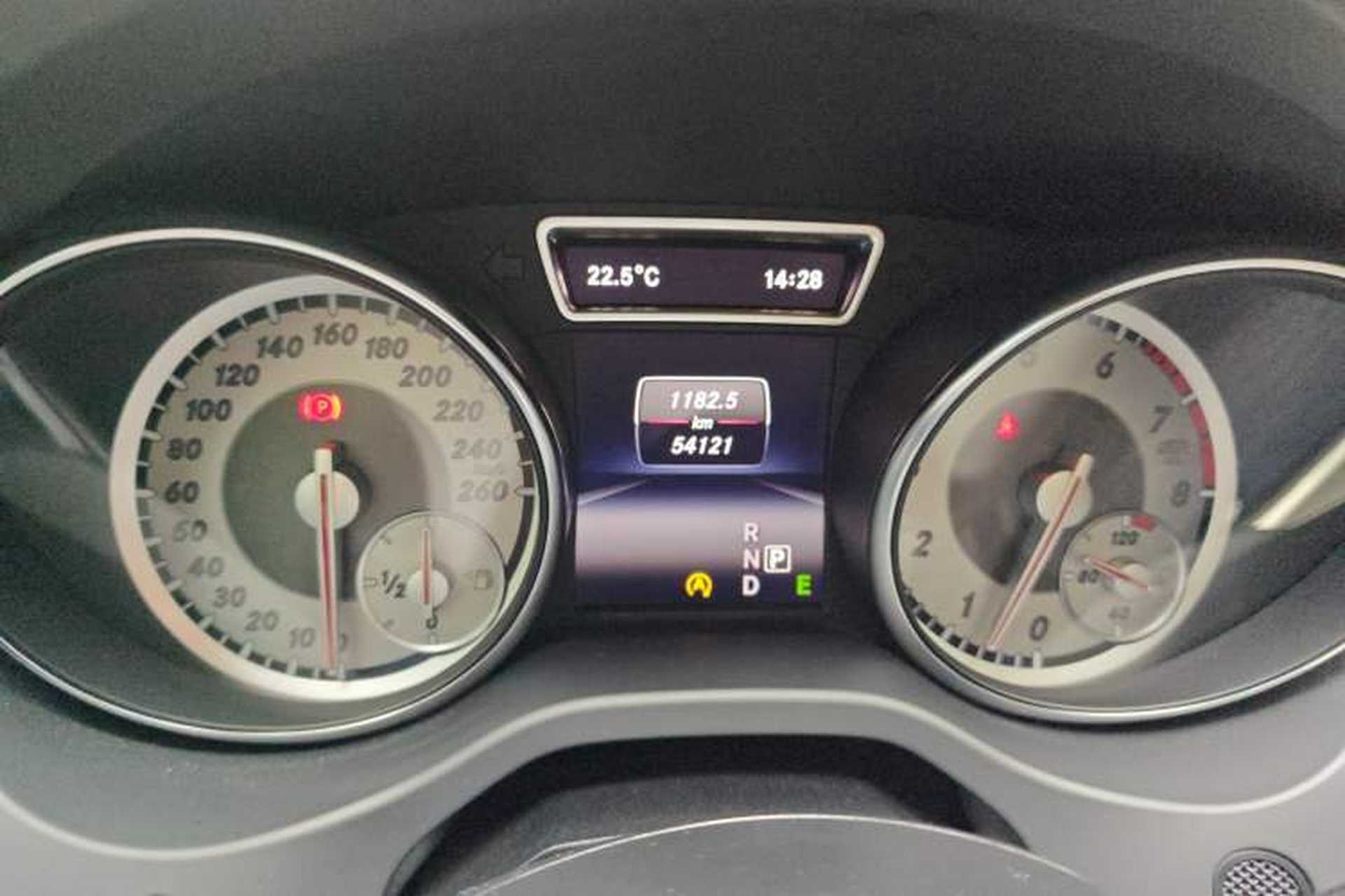 Used Mercedes-Benz GLA 2015 GLA 200 Fashion Model Instrument Cluster