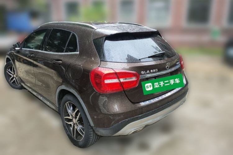 Used Mercedes-Benz GLA 2015 GLA 220 4MATIC Fashion Model Rear Left 45 Deg