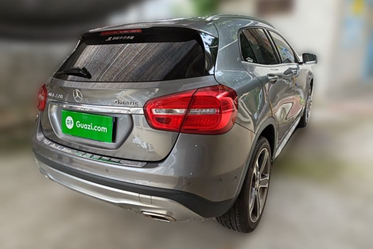 Used Mercedes-Benz GLA 2015 GLA 220 4MATIC Luxury Model Rear Right 45 Deg