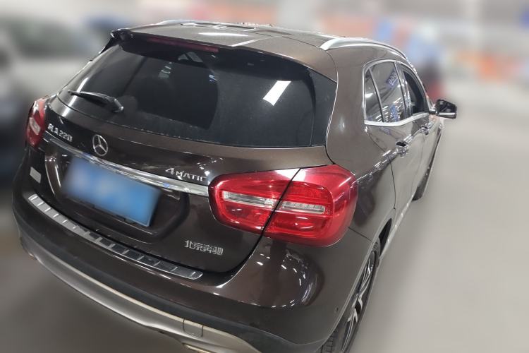 Used Mercedes-Benz GLA 2015 GLA 220 4MATIC Fashion Model Rear Right 45 Deg