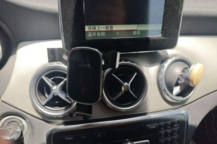 Used Mercedes-Benz GLA 2015 GLA 220 4MATIC Fashion Model Audio And AC Panel