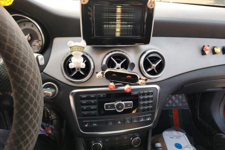 Used Mercedes-Benz GLA 2015 GLA 220 4MATIC Fashion Model Audio And AC Panel