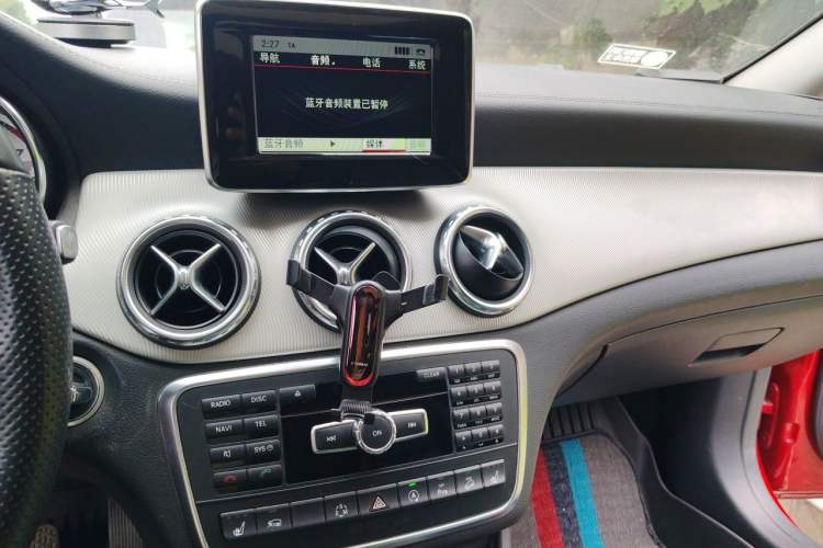 Used Mercedes-Benz GLA 2015 GLA 220 4MATIC Fashion Model Audio And AC Panel