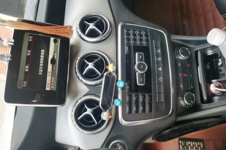 Used Mercedes-Benz GLA 2015 GLA 200 Fashion Model Audio And AC Panel