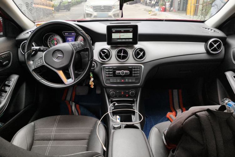 Used Mercedes-Benz GLA 2015 GLA 200 Fashion Model Center Console