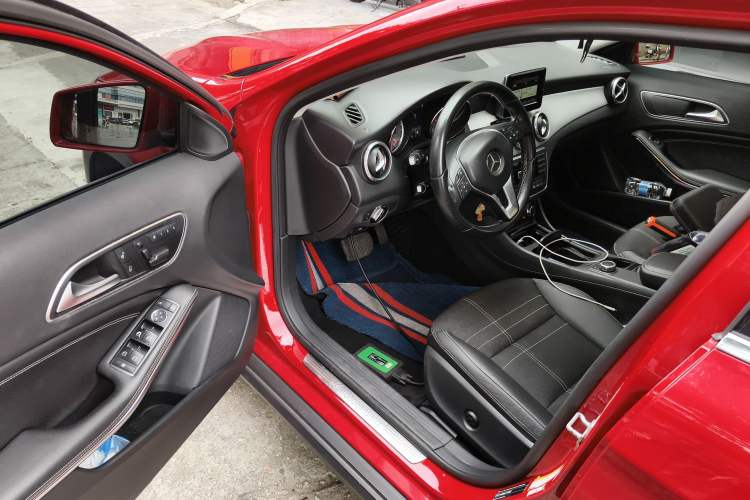 Used Mercedes-Benz GLA 2015 GLA 200 Fashion Model Driver Seat