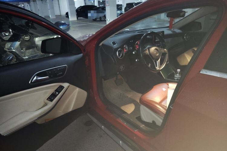 Used Mercedes-Benz GLA 2015 GLA 200 Fashion Model Driver Seat