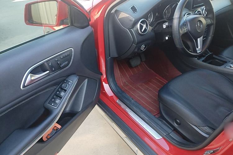 Used Mercedes-Benz GLA 2015 GLA 220 4MATIC Fashion Model Driver Seat