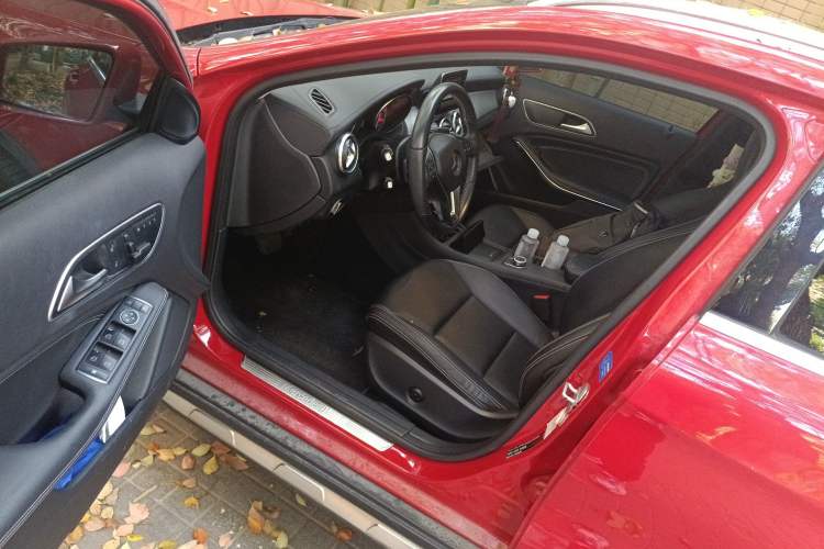 Used Mercedes-Benz GLA 2015 GLA 200 Fashion Model Driver Seat