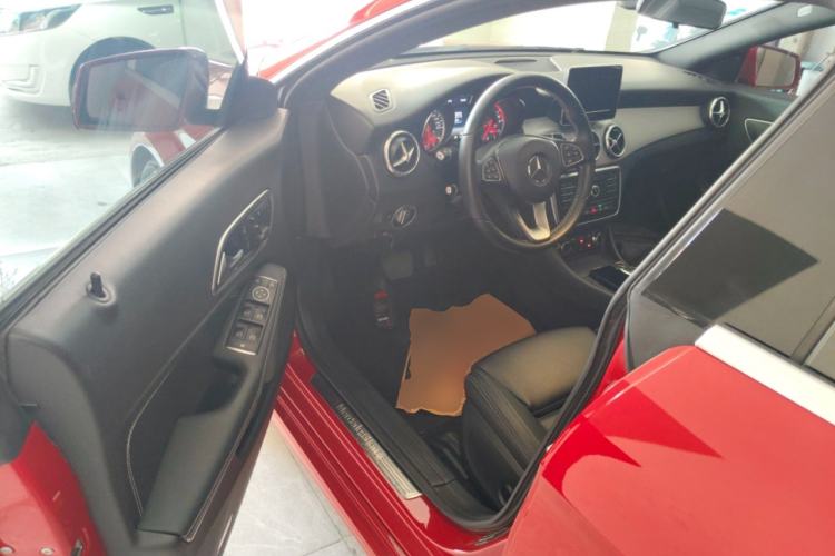 Used Mercedes-Benz GLA 2015 GLA 200 Driver Seat