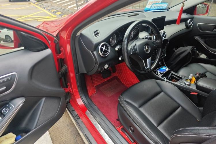 Used Mercedes-Benz GLA 2015 GLA 200 Fashion Model Driver Seat