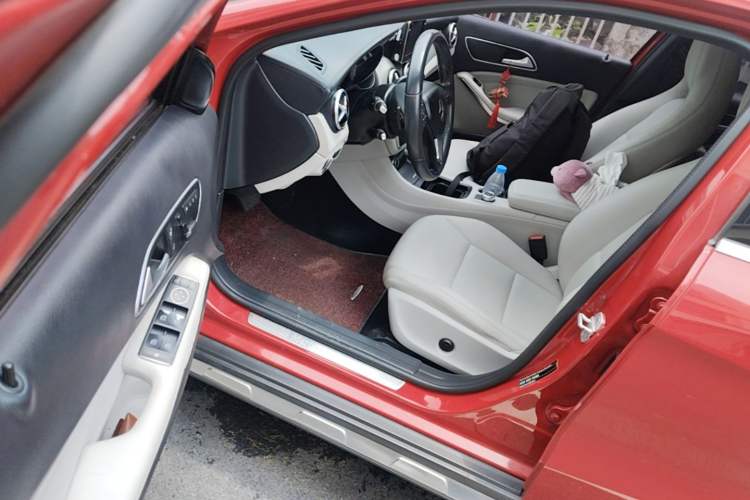 Used Mercedes-Benz GLA 2015 GLA 200 Fashion Model Driver Seat