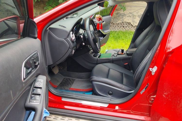Used Mercedes-Benz GLA 2015 GLA 220 4MATIC Fashion Model Driver Seat