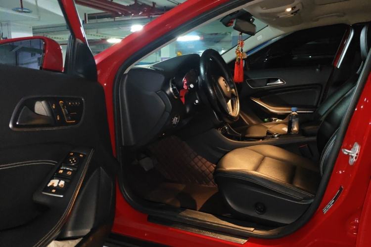 Used Mercedes-Benz GLA 2015 GLA 220 4MATIC Fashion Model Driver Seat
