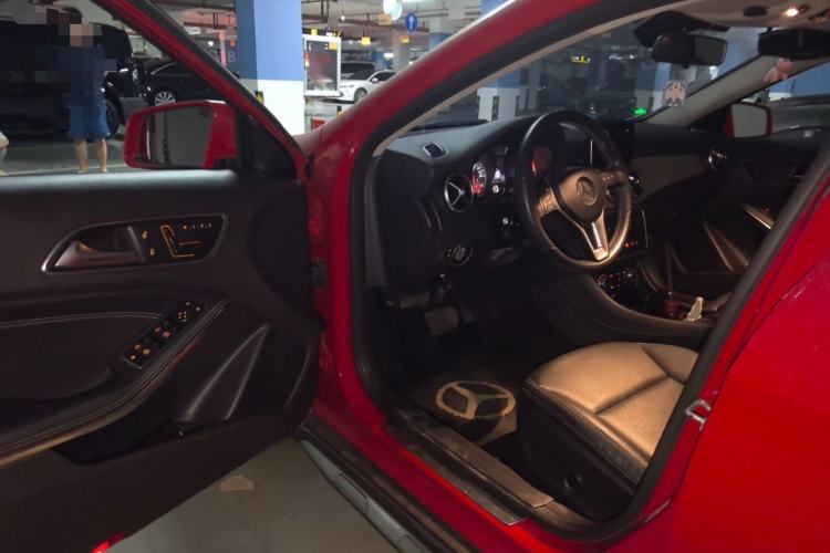 Used Mercedes-Benz GLA 2015 GLA 200 Fashion Model Driver Seat