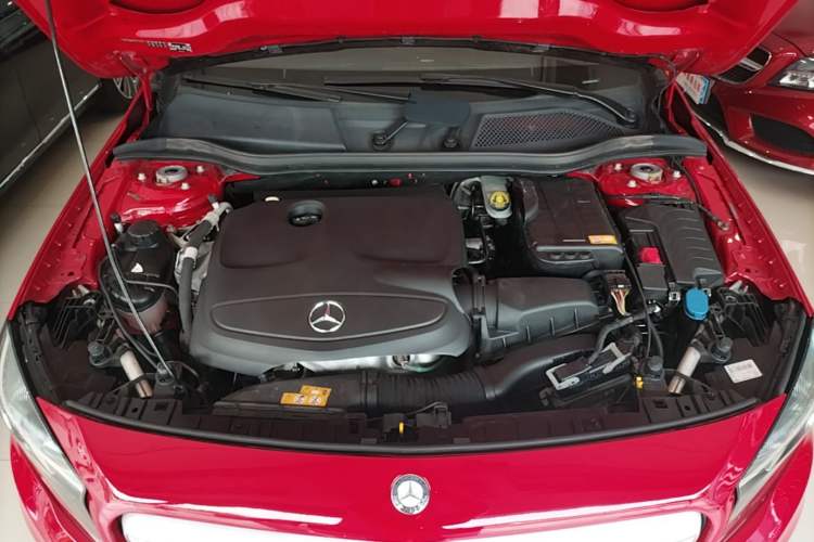 Used Mercedes-Benz GLA 2015 GLA 200 Sport Edition Engine Bay