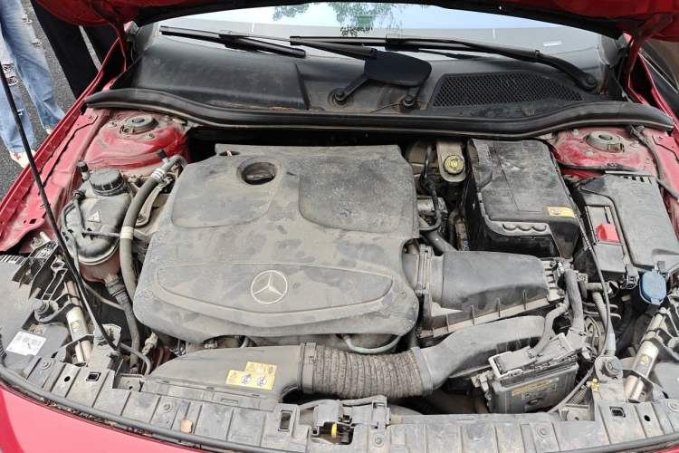 Used Mercedes-Benz GLA 2015 GLA 200 Fashion Model Engine Bay