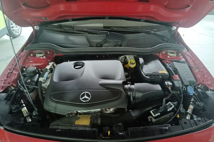 Used Mercedes-Benz GLA 2015 GLA 200 Sport Edition Engine Bay
